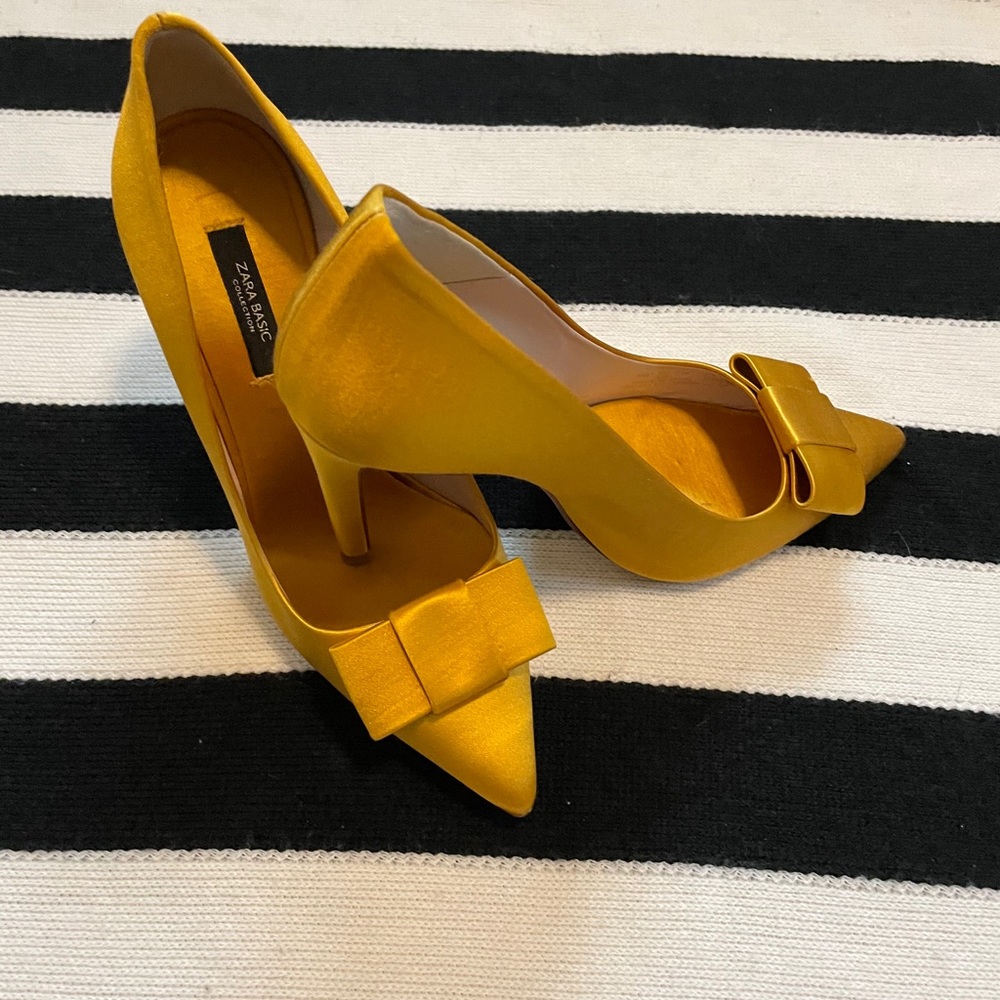 Zara yellow satin bow court shoes